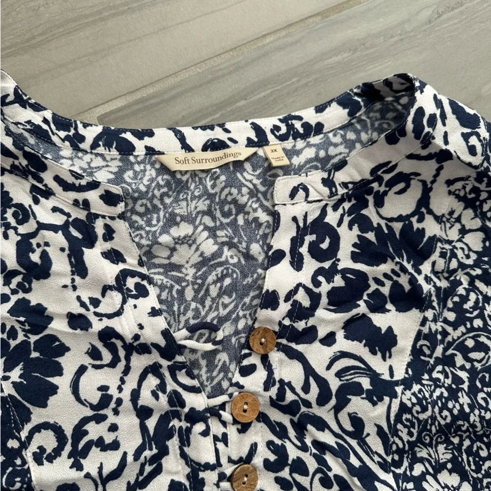 💙 Soft Surroundings Navy & White Tunic 2X – Button Front, Flowy Fit 💙 - Picture 3 of 4